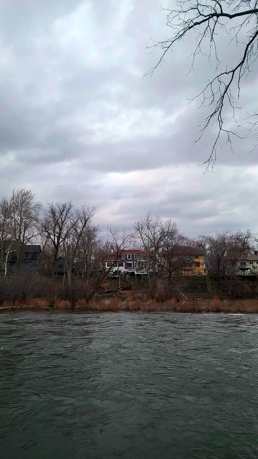 I turned my head and there I saw betwixt trees a nice home settled.