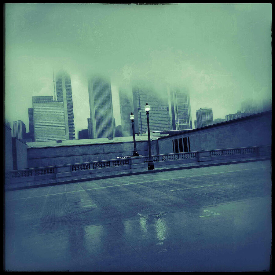 Messing around with grunge filters with some shots I got at Chicago -- one of my favorite cities to visit.