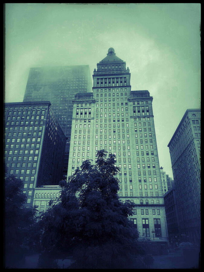 Messing around with grunge filters with some shots I got at Chicago -- one of my favorite cities to visit.